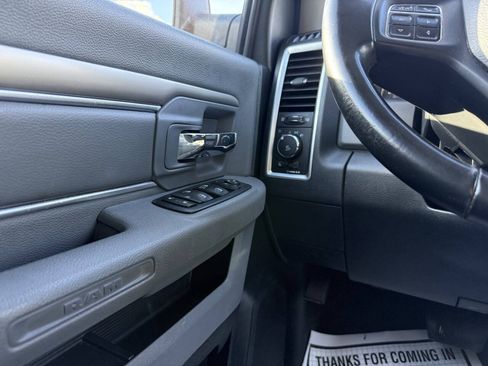 Used 2017 RAM 1500 Big Horn AWD/4WD image 30