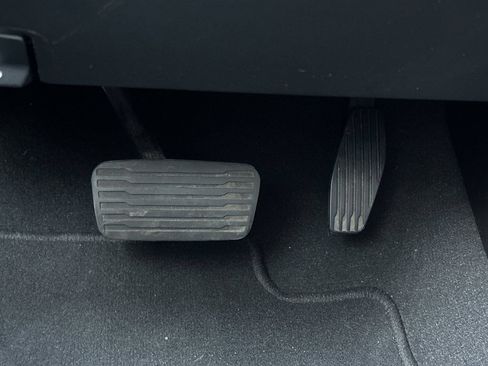 Used 2024 Chevrolet Tahoe Premier RWD image 42