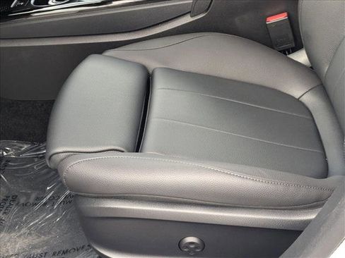 Certified 2025 Mercedes-Benz CLA 250 image 9