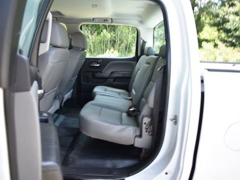 Used 2019 Chevrolet Silverado 2500 W/T RWD image 12