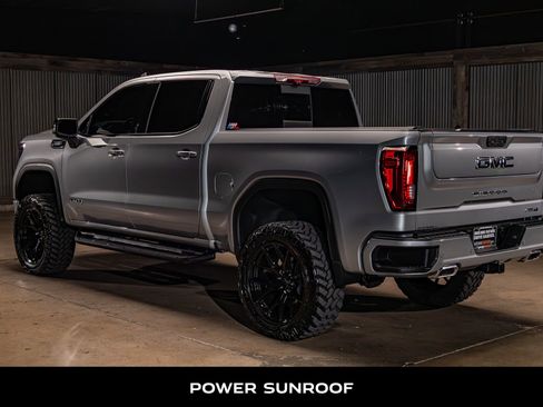 Used 2024 GMC Sierra 1500 AT4 w/ Technology Package AWD/4WD image 6