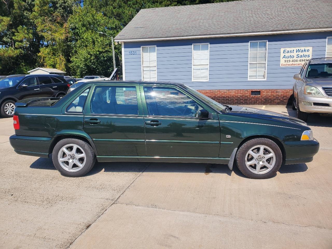 Used 1999 Volvo S70 GLT FWD image 4