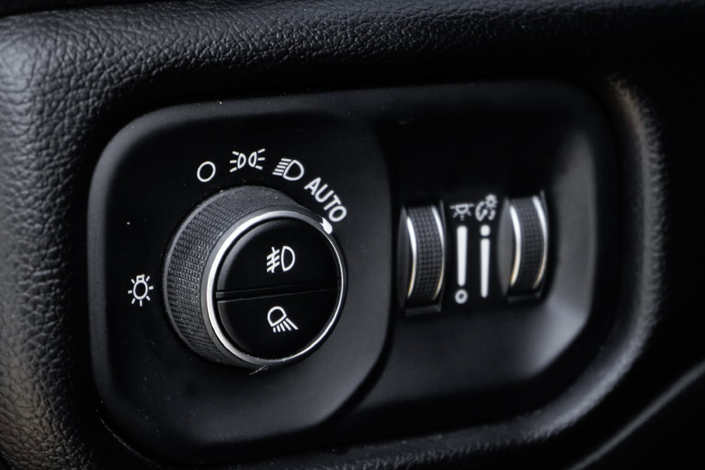 Used 2022 RAM 2500 Laramie AWD/4WD image 22