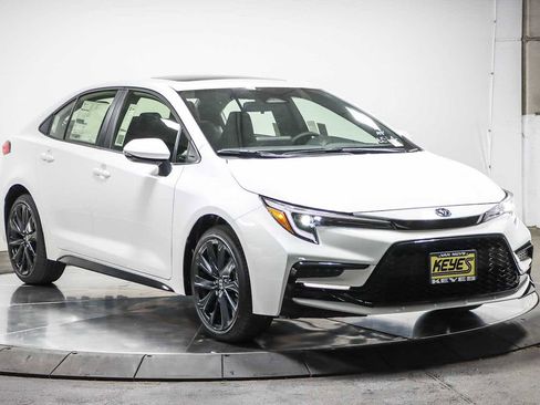New 2025 Toyota Corolla SE image 5