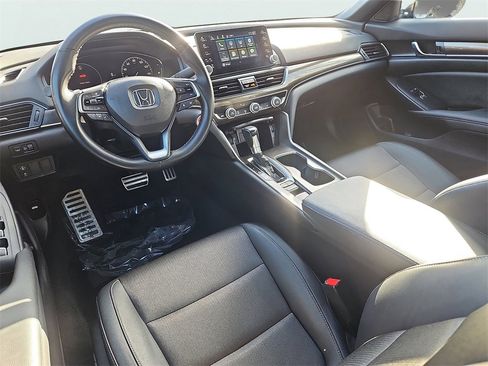 Used 2022 Honda Accord Sport image 11