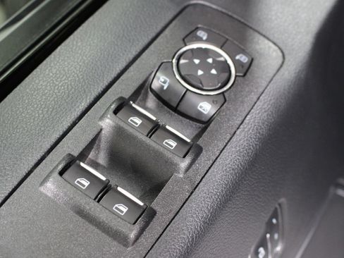 Used 2019 Ford F150 Platinum w/ Equipment Group 701A Luxury AWD/4WD image 7