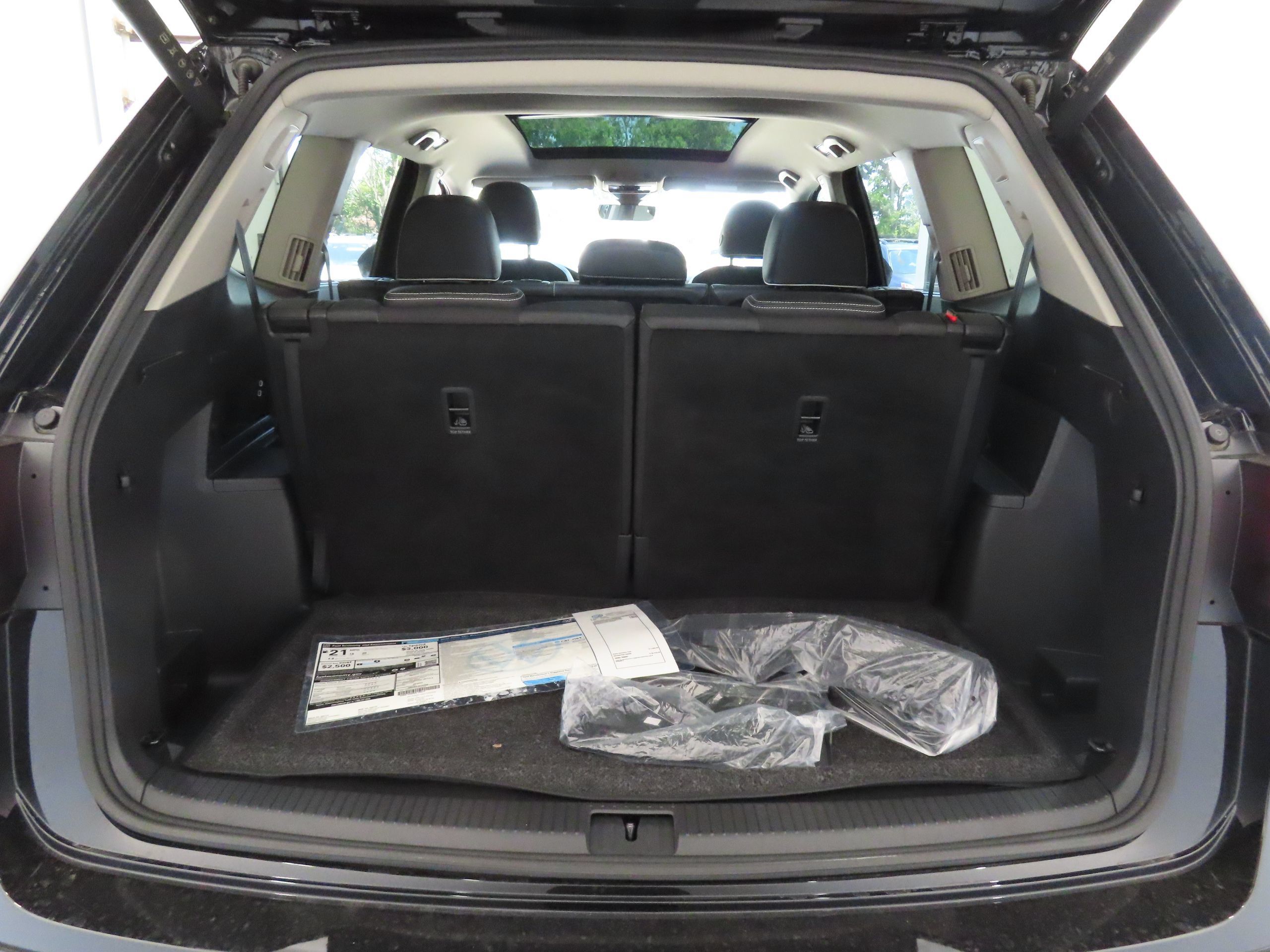 New 2025 Volkswagen Atlas SEL Premium R-Line AWD/4WD image 23