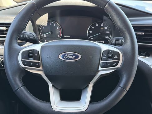 Used 2023 Ford Explorer XLT w/ Equipment Group 202A AWD/4WD image 14