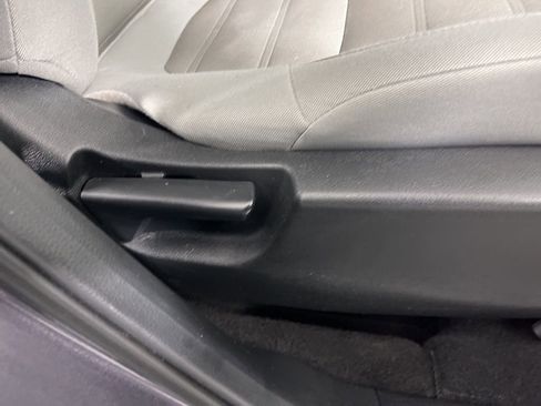 Used 2018 Honda CR-V EX image 8