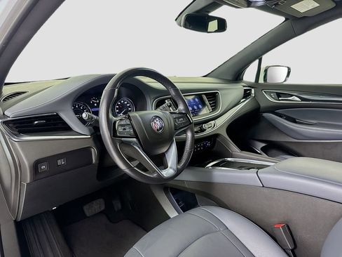 Used 2023 Buick Enclave Essence image 8