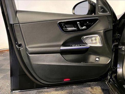 New 2026 Mercedes-Benz C 300 4MATIC Sedan image 11