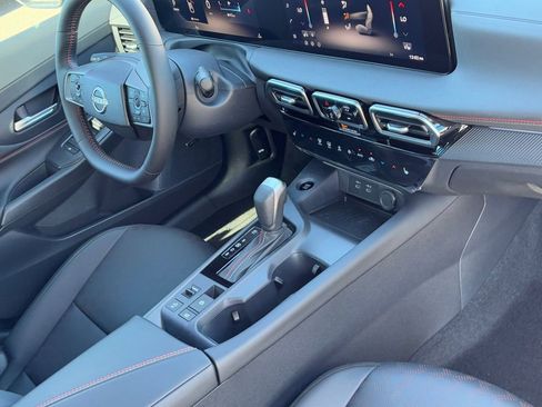 New 2026 Nissan Sentra SR image 11