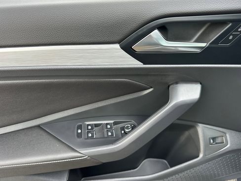 New 2025 Volkswagen Jetta Sport image 9