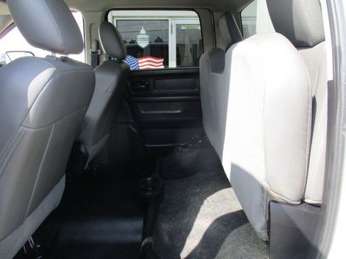 Used 2016 RAM 3500 Tradesman image 12