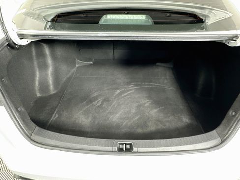 Used 2020 Toyota Corolla SE FWD image 28
