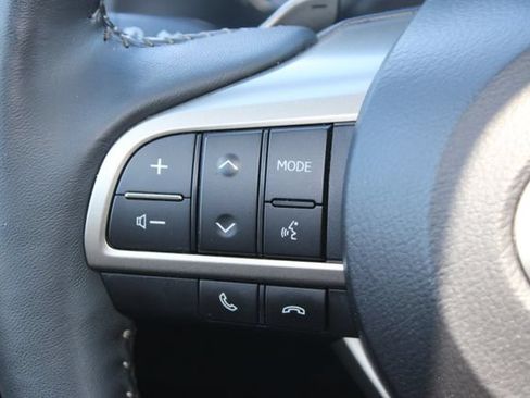 Used 2022 Lexus RX 450h AWD w/ Luxury Package image 18