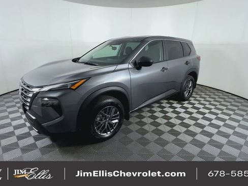 Used 2026 Nissan Rogue S image 4