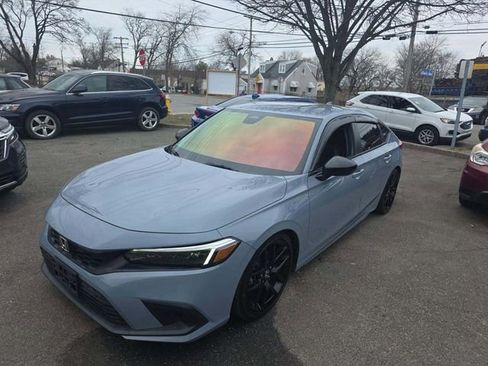 Used 2022 Honda Civic Sport image 2