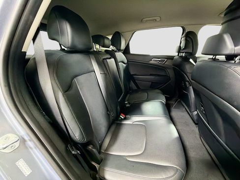 Used 2024 Kia Sportage EX FWD image 28