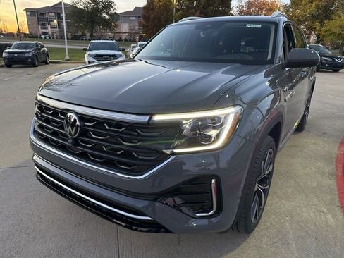 New 2025 Volkswagen Atlas SEL Premium R-Line image 9