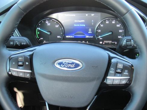 Certified 2021 Ford Escape SE w/ Convenience Package FWD image 23