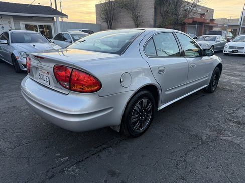 Used 2001 Oldsmobile Alero GX image 5