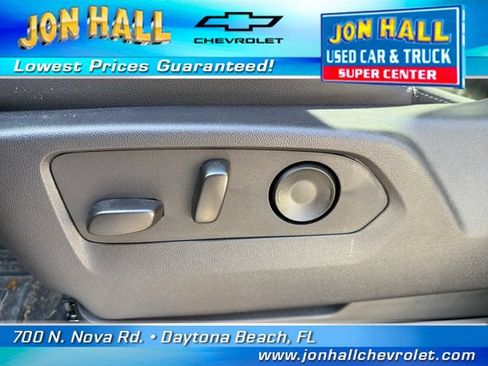 Used 2025 Chevrolet Silverado 2500 LT w/ Z71 Chrome Sport Edition AWD/4WD image 19