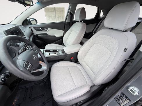 Used 2023 Hyundai Kona SE w/ Cargo Package image 10