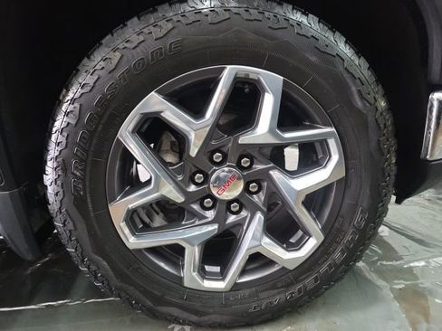 Used 2023 GMC Sierra 1500 SLT w/ SLT Premium Package image 27