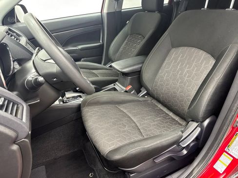 Used 2024 Mitsubishi Outlander Sport ES AWD/4WD image 18
