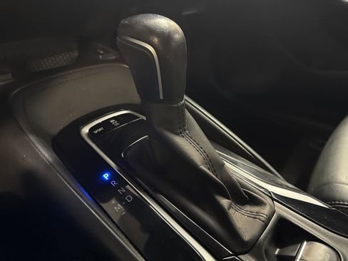 Used 2020 Toyota Corolla XSE image 25