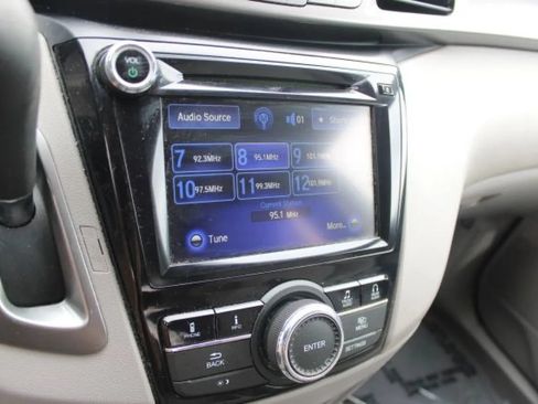 Used 2016 Honda Odyssey SE image 13