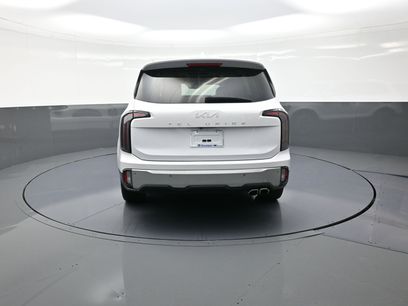 Used 2024 Kia Telluride EX w/ EX Captain's Chair Package