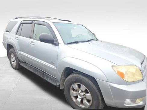 Used 2003 Toyota 4Runner SR5 image 4