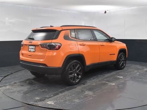 New 2026 Jeep Compass Latitude w/ Sun and Sound Group image 9