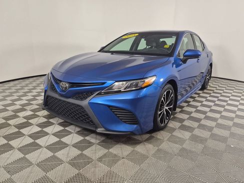 Used 2018 Toyota Camry SE FWD image 7