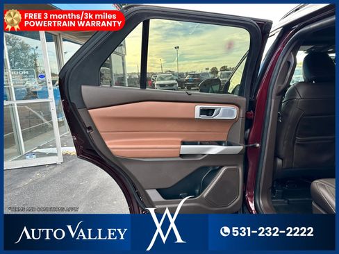 Used 2022 Ford Explorer King Ranch w/ Premium Technology Package image 26