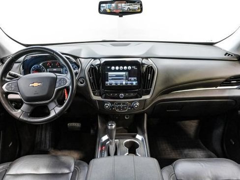 Used 2019 Chevrolet Traverse RS w/ LPO, Floor Liner Package FWD image 16