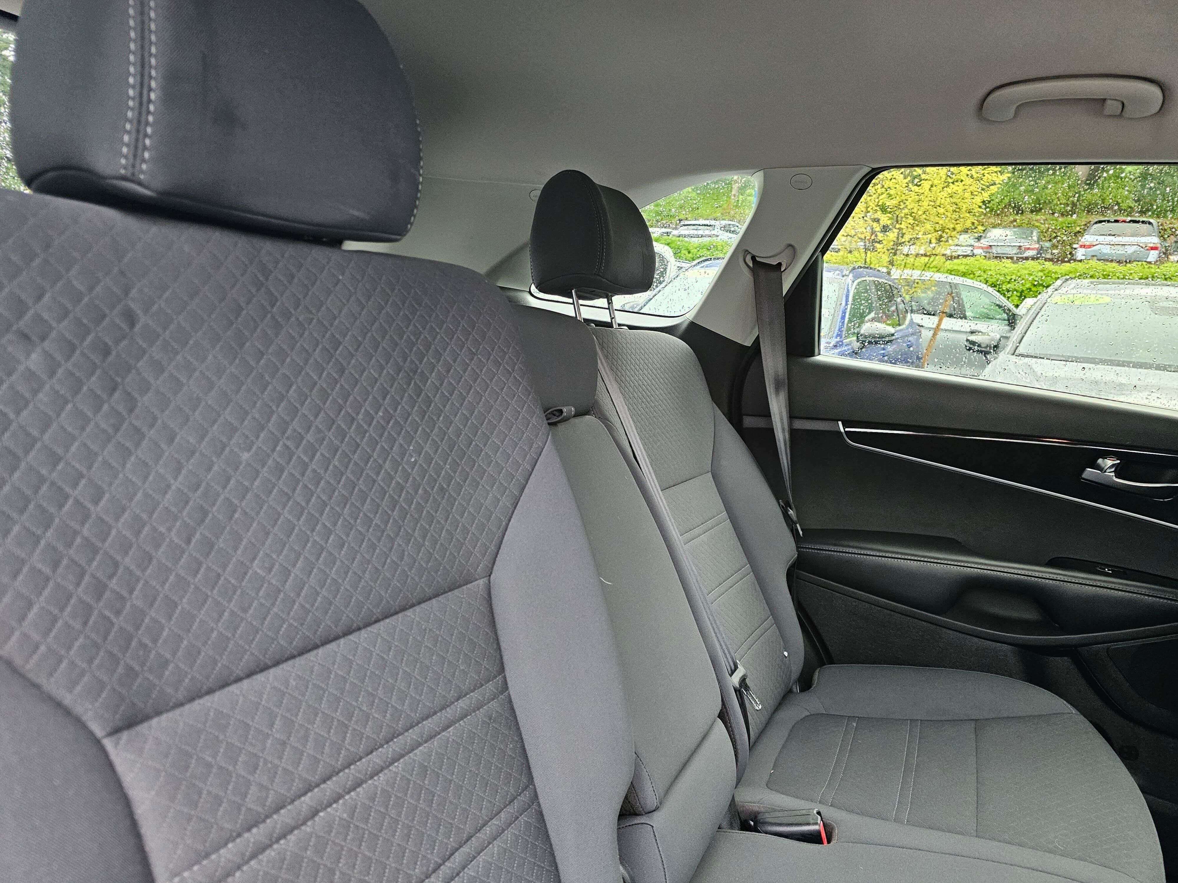 Used 2017 Kia Sorento FWD image 13