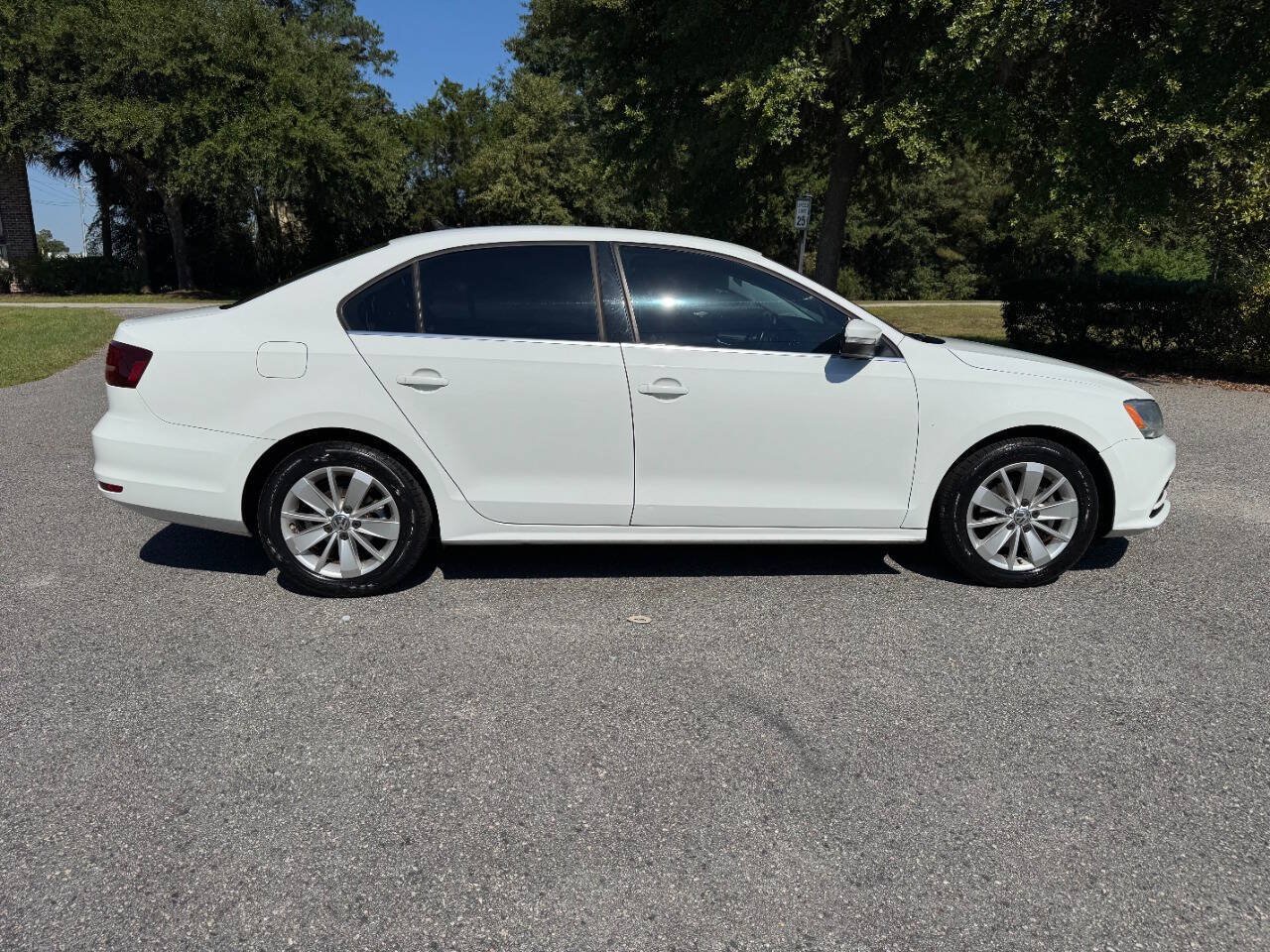 Used 2016 Volkswagen Jetta SE FWD image 7