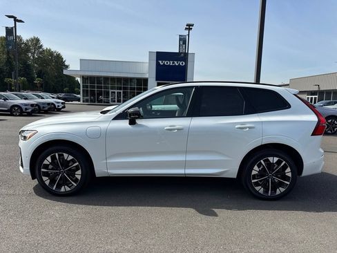 New 2026 Volvo XC60 T8 Plus w/ Climate Package AWD/4WD image 2