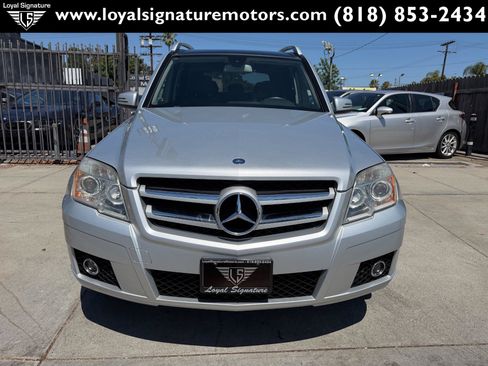 Used 2010 Mercedes-Benz GLK 350 4MATIC image 2