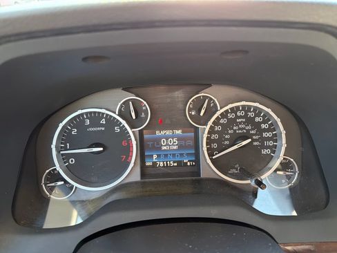 Used 2016 Toyota Tundra Limited w/ Tundra Package #1 AWD/4WD image 30