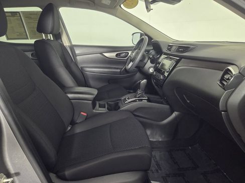 Used 2020 Nissan Rogue Sport S FWD image 32