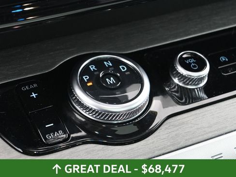Used 2025 Ford Expedition Max Platinum AWD/4WD image 30