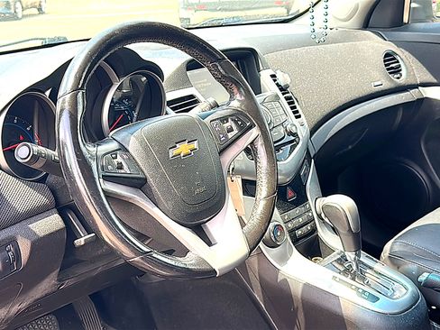 Used 2015 Chevrolet Cruze LT FWD image 5