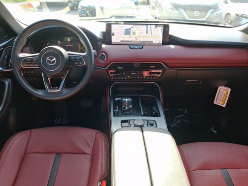 Certified 2025 MAZDA CX-70 3.3 Turbo S w/ Premium Package AWD/4WD image 8
