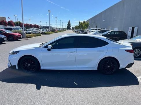Used 2025 Toyota Camry SE w/ Multimedia Upgrade Package FWD image 8