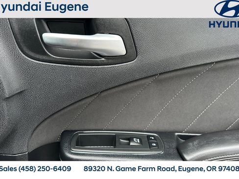 Used 2018 Dodge Charger R/T image 21