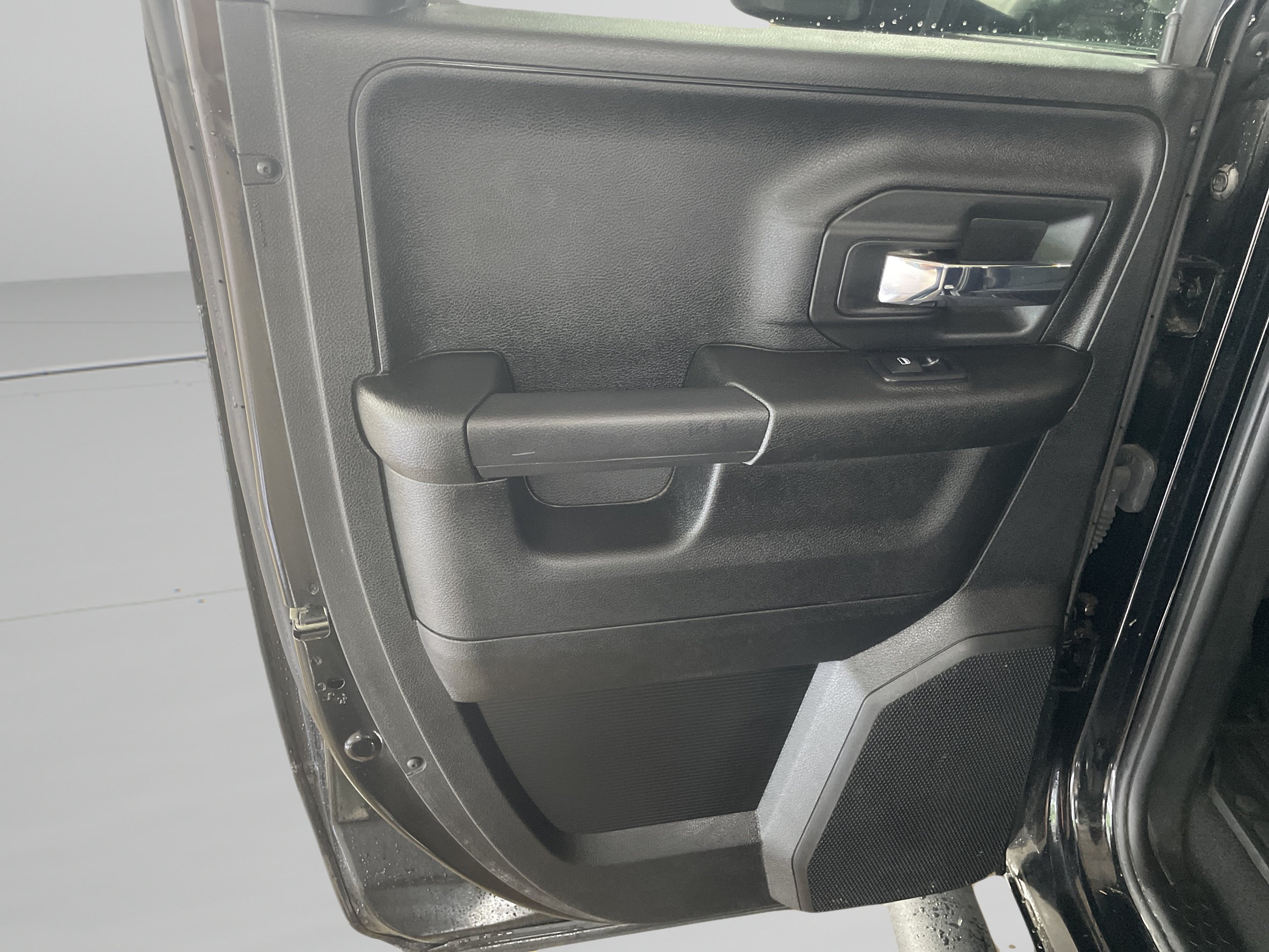 Used 2021 RAM 1500 Warlock w/ Electronics Group AWD/4WD image 9